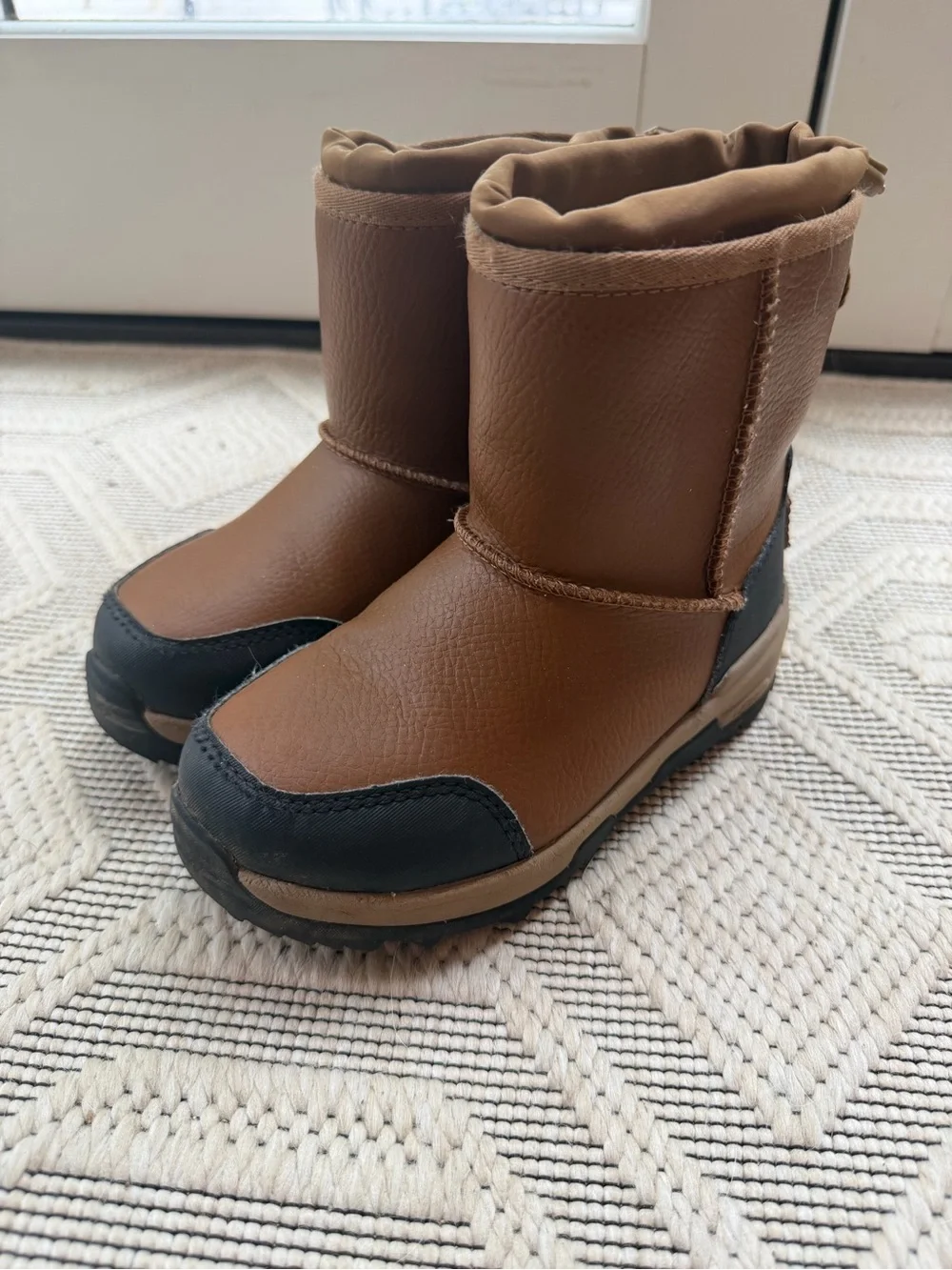 UGG very good